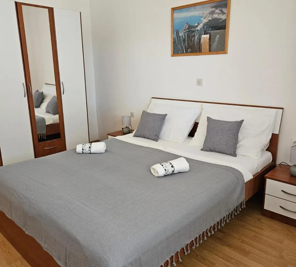 Pljesa Apartments Supetarska Draga 0*,