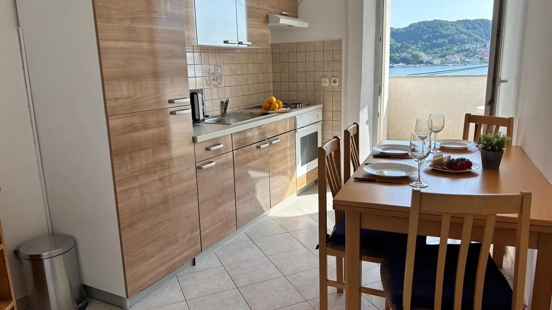 Pljesa Apartments Supetarska Draga