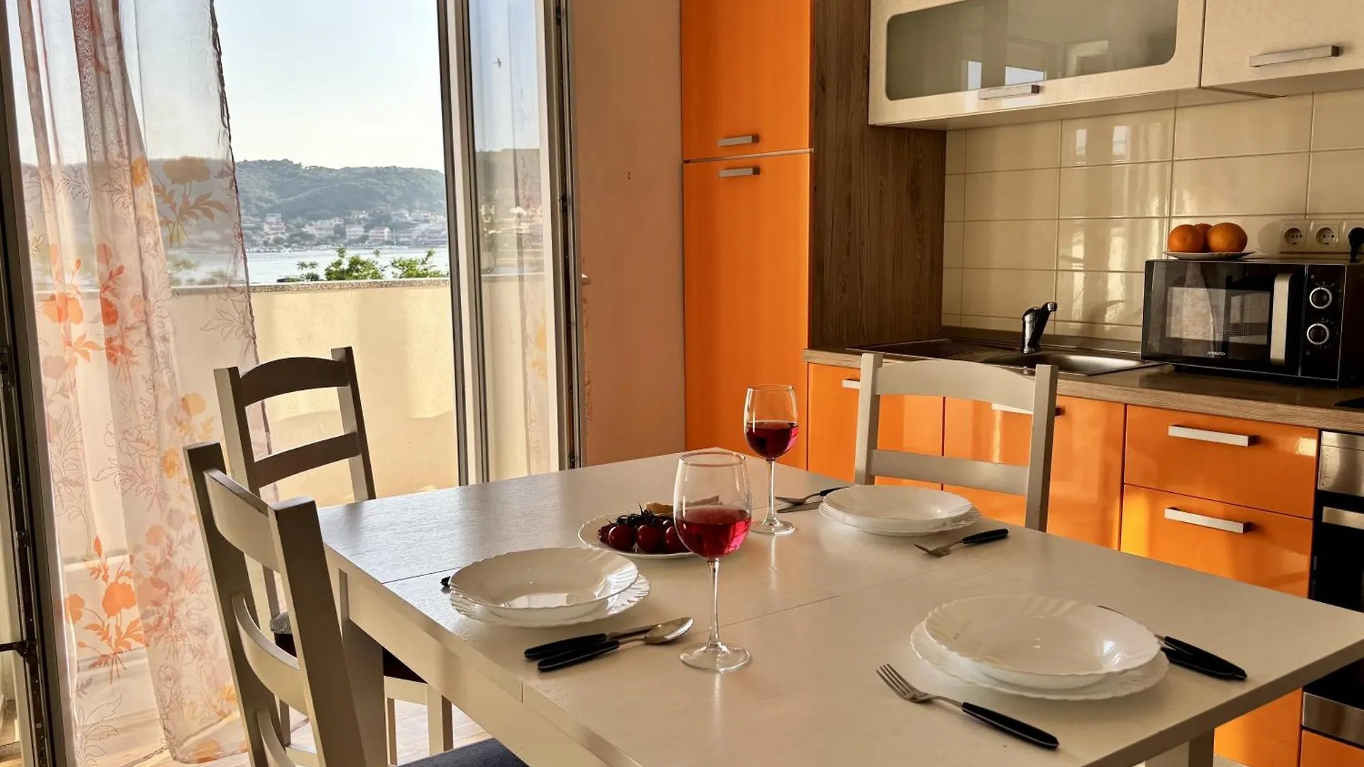 Pljesa Apartments Supetarska Draga