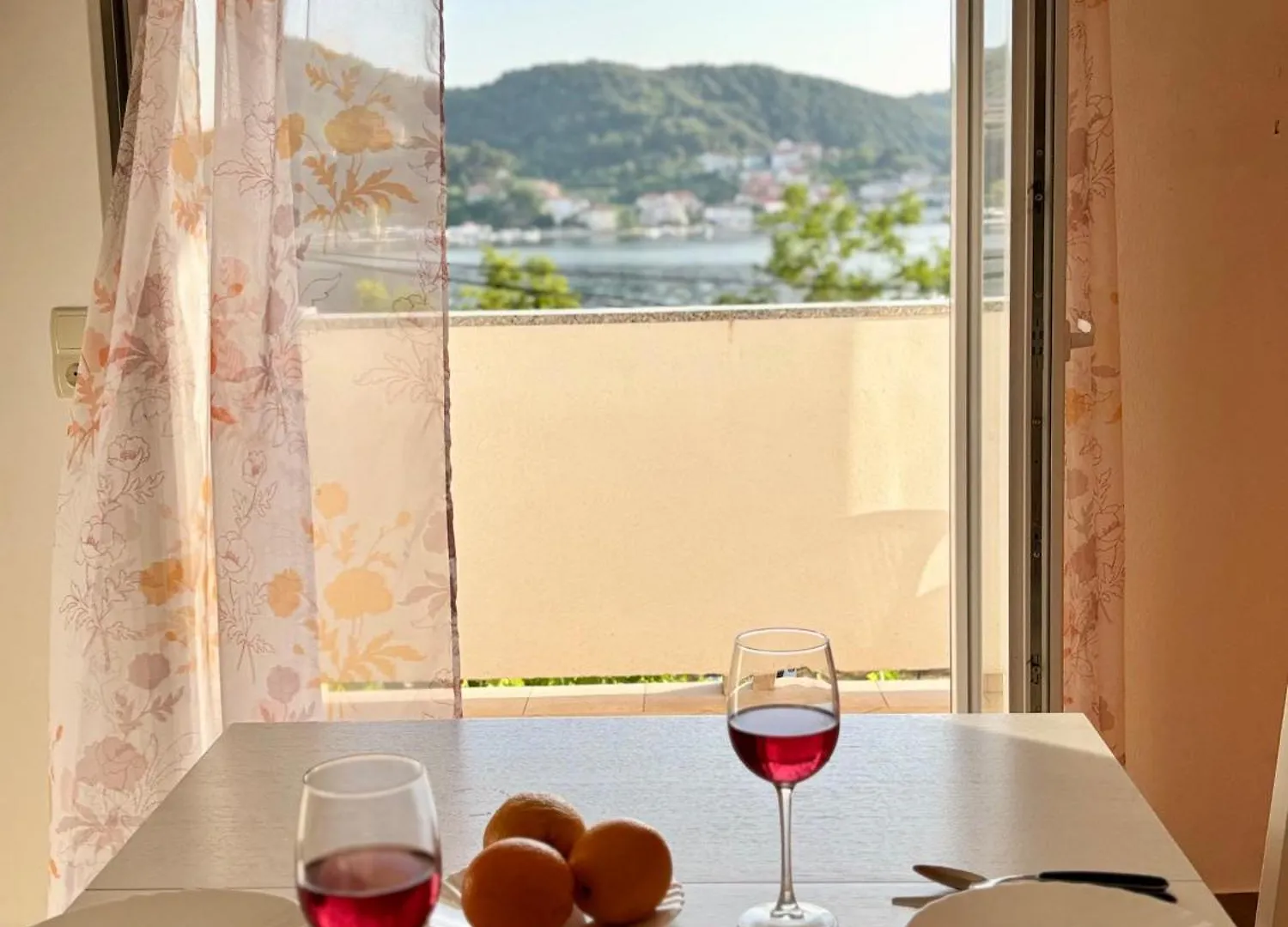 Pljesa Apartments Supetarska Draga