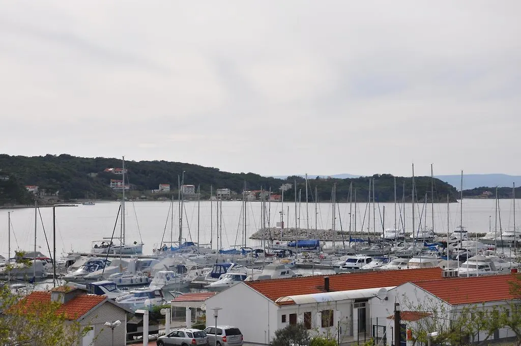 Pljesa Apartments Supetarska Draga 0*,  Croatia