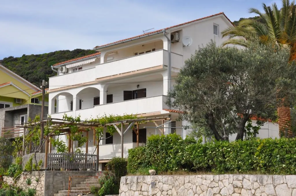 Pljesa Apartments Supetarska Draga Croatia