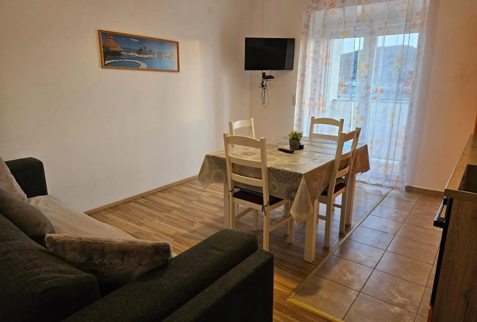 Pljesa Apartments 苏佩塔斯卡德拉加